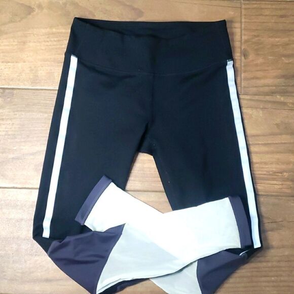 Fabletics Salma Side Reflective stripe leggings crop mesh colorblock Yoga - Picture 4 of 6